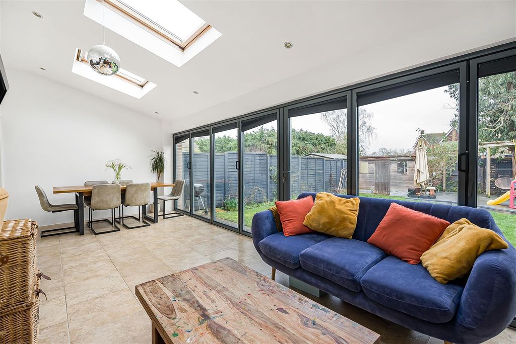 Property photo 2 of 27 10_73293.Jpg