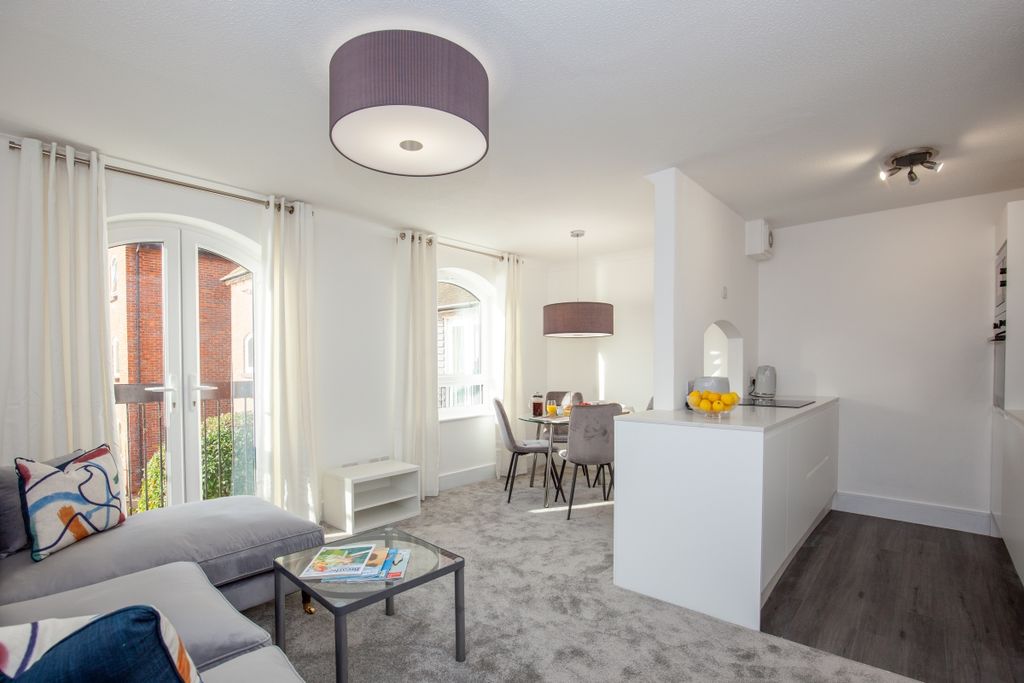 Property photo 1 of 15 176060