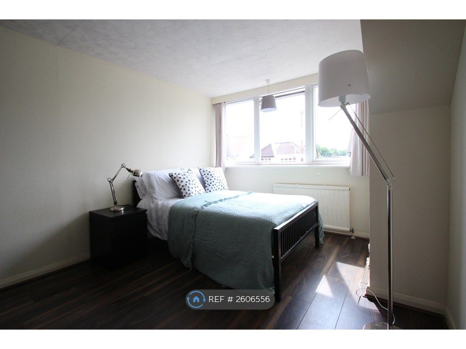 Property photo 2 of 7 Bedroom