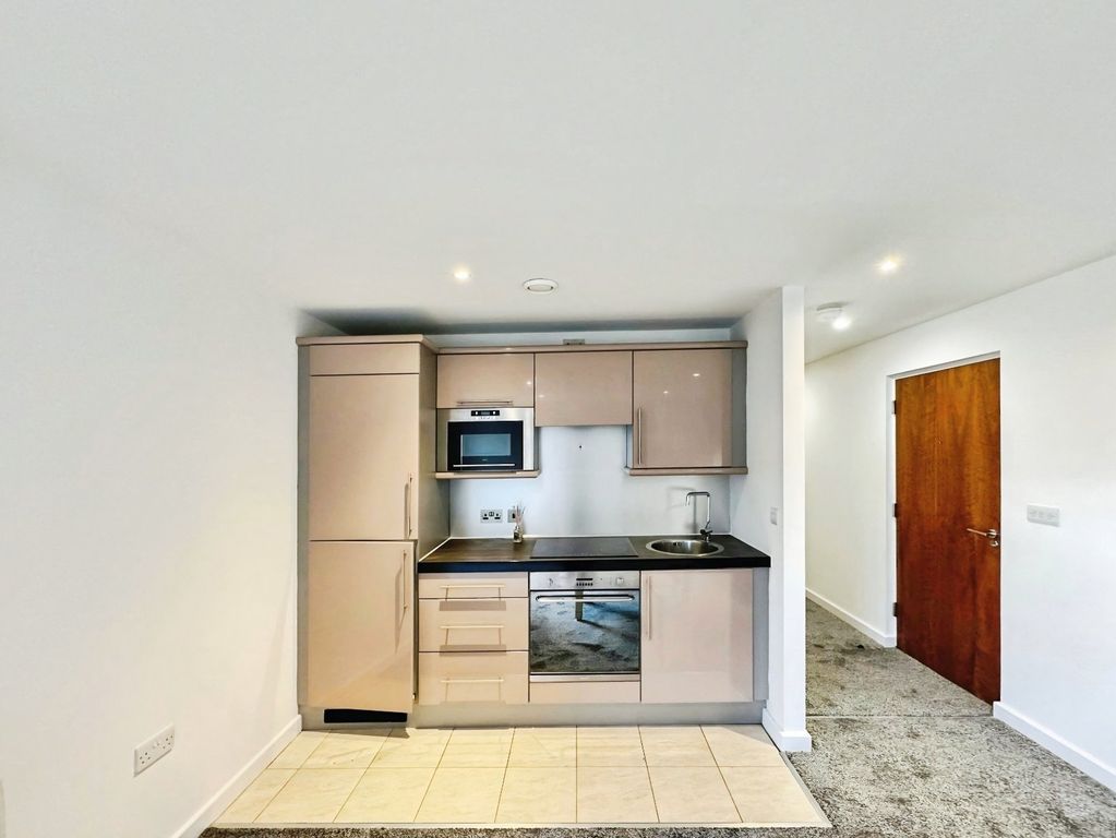 Property photo 3 of 6 Picture No. 27