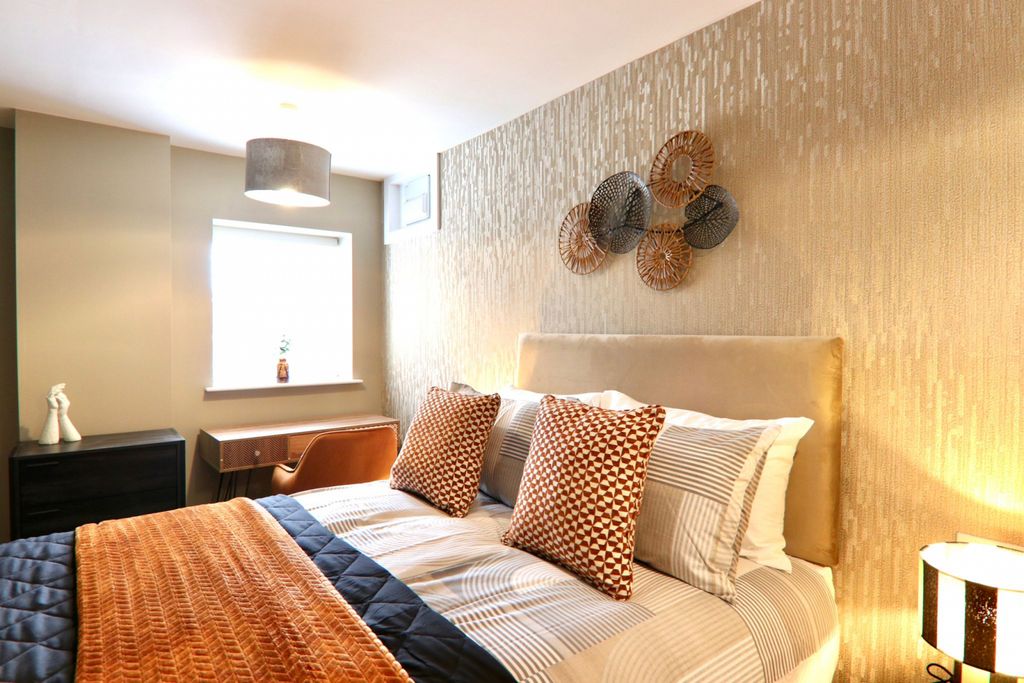 Property photo 2 of 29 Gallery