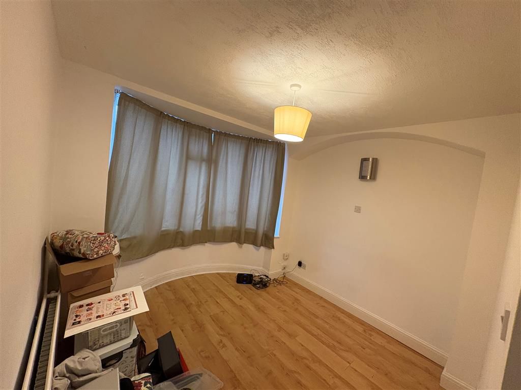 Property photo 3 of 7 Image