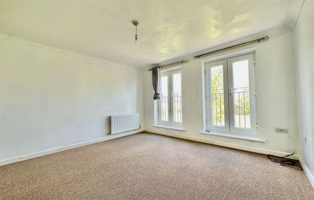 Property photo 3 of 11 Picture 3