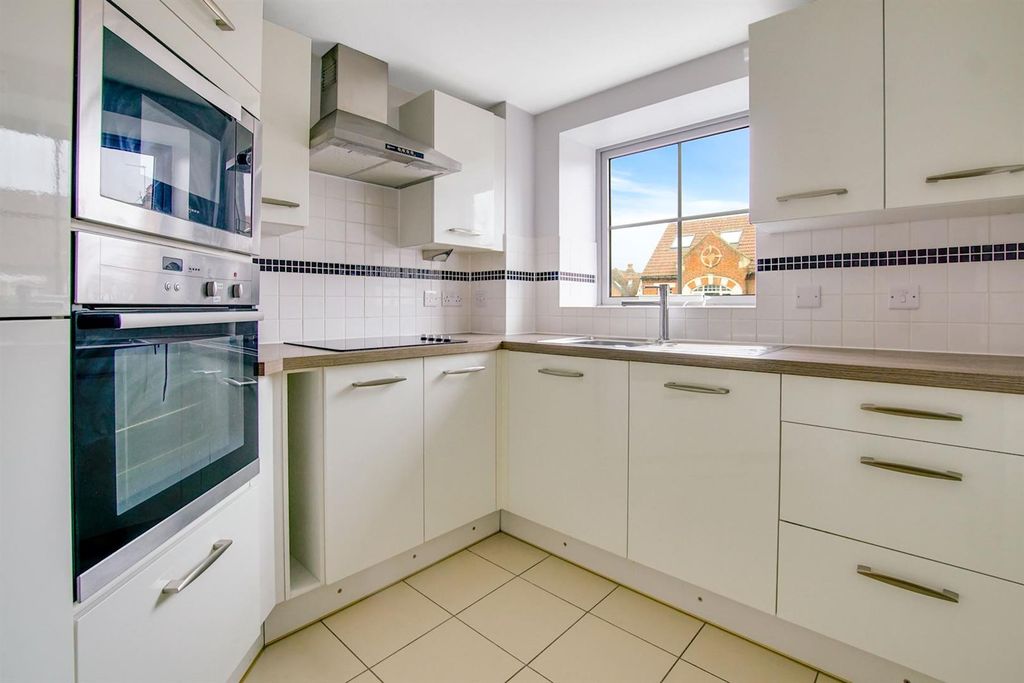 Property photo 2 of 16 13-3958Dsc01213-Medium.Jpg