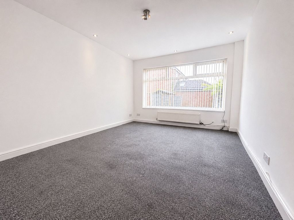 Property photo 3 of 10 Picture No. 02