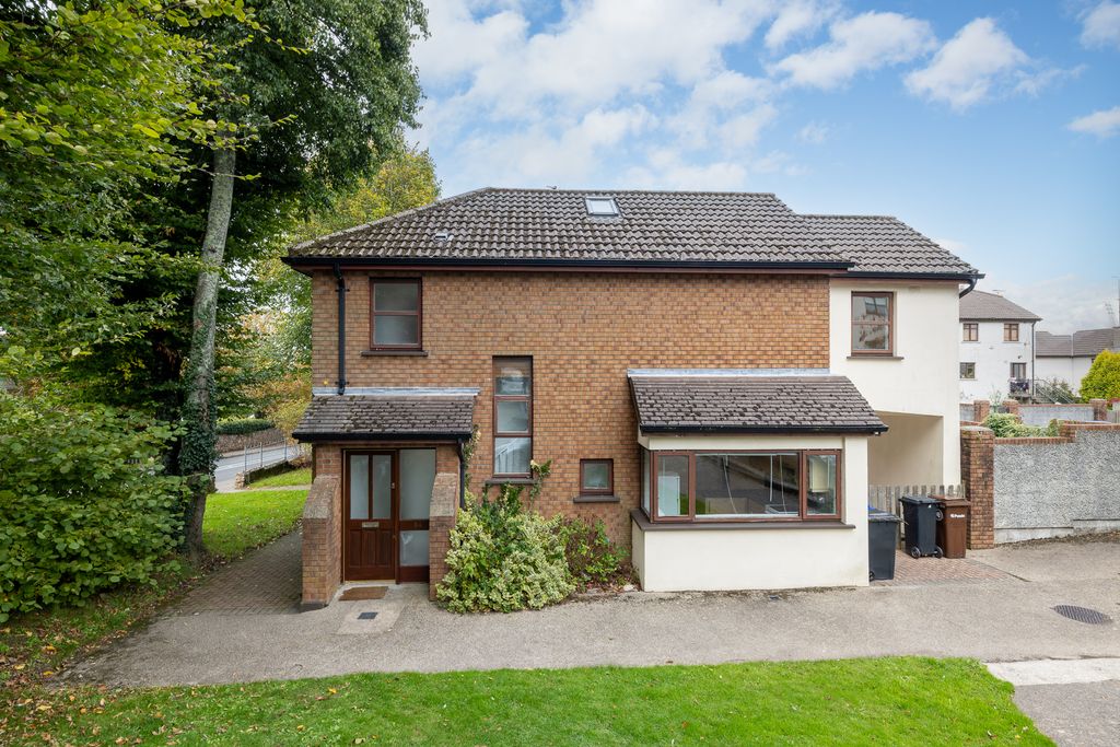 Property photo 1 of 21