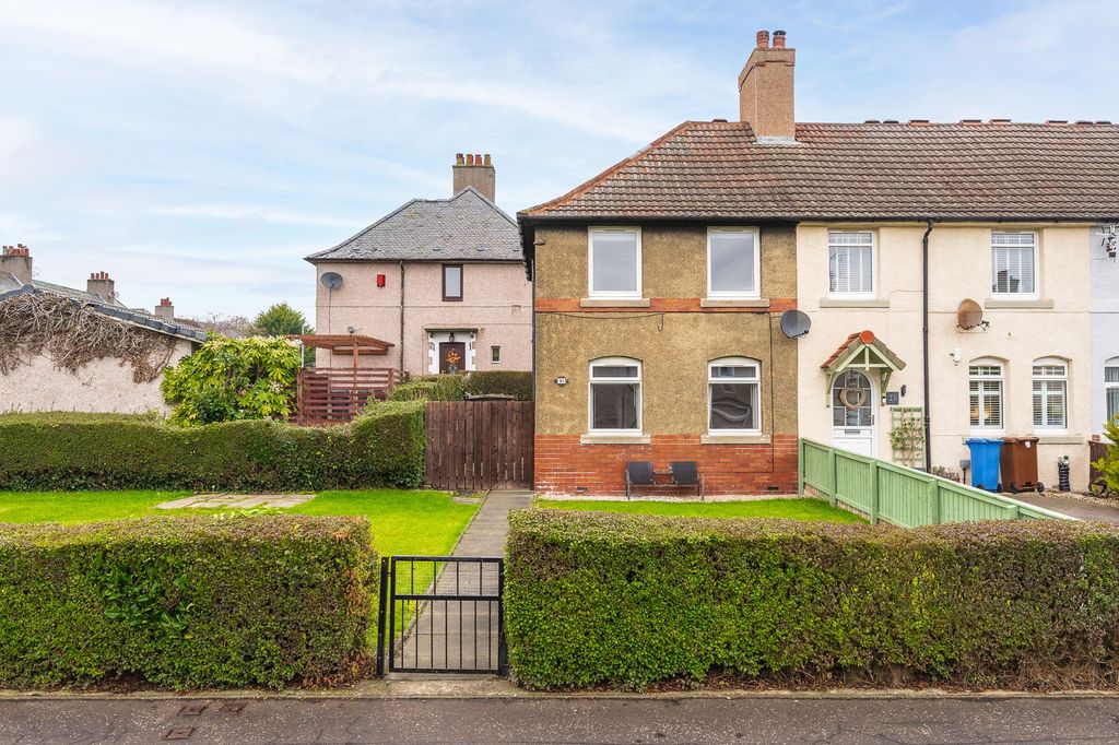 Property photo 1 of 21 Front View