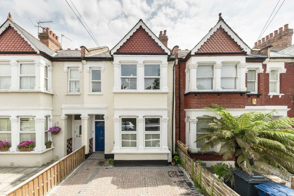 Property photo 1 of 6