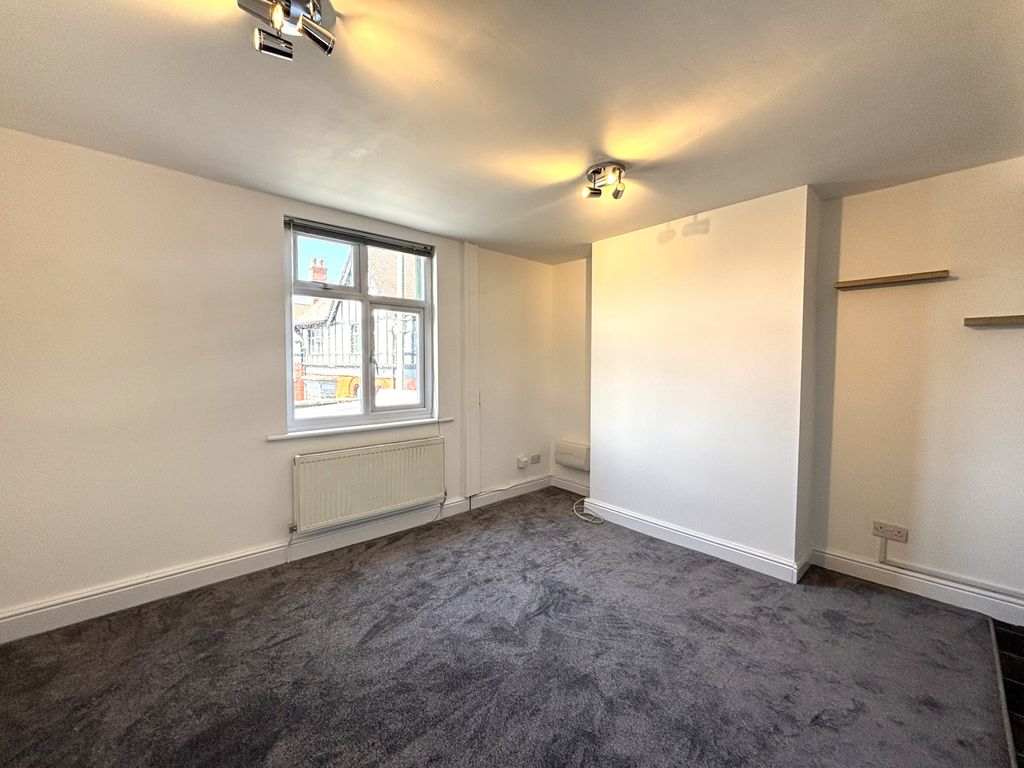 Property photo 1 of 4