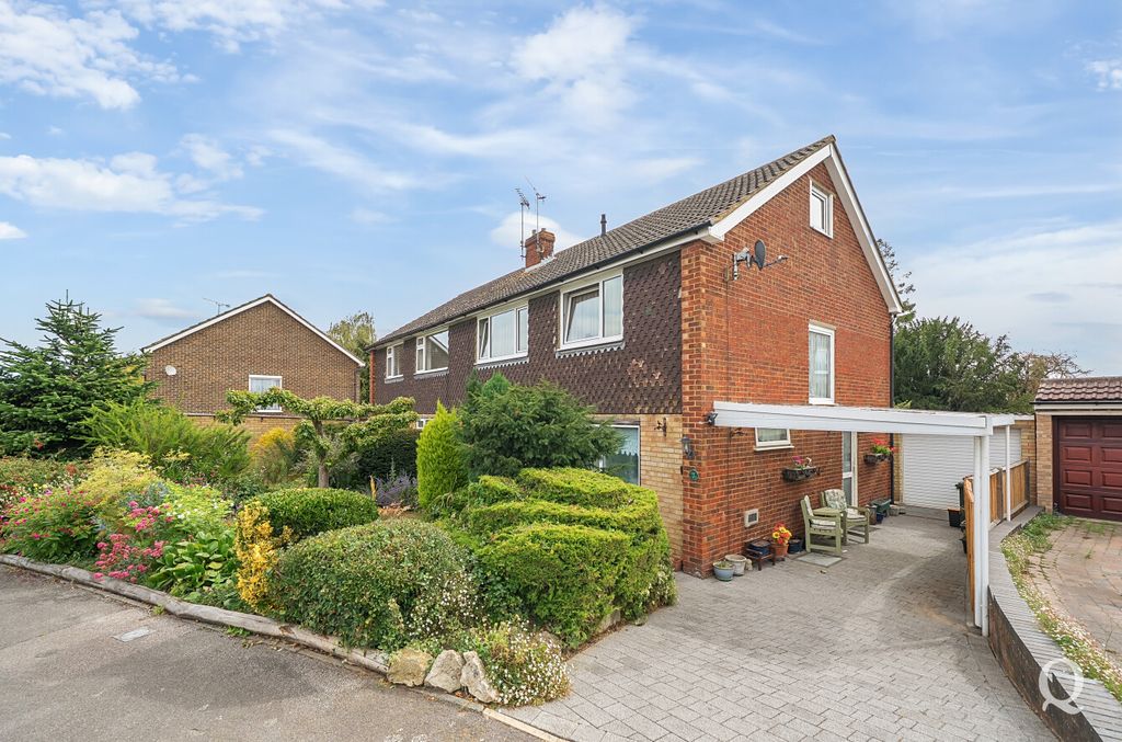 Property photo 1 of 25 004A28c6-294F-40F...