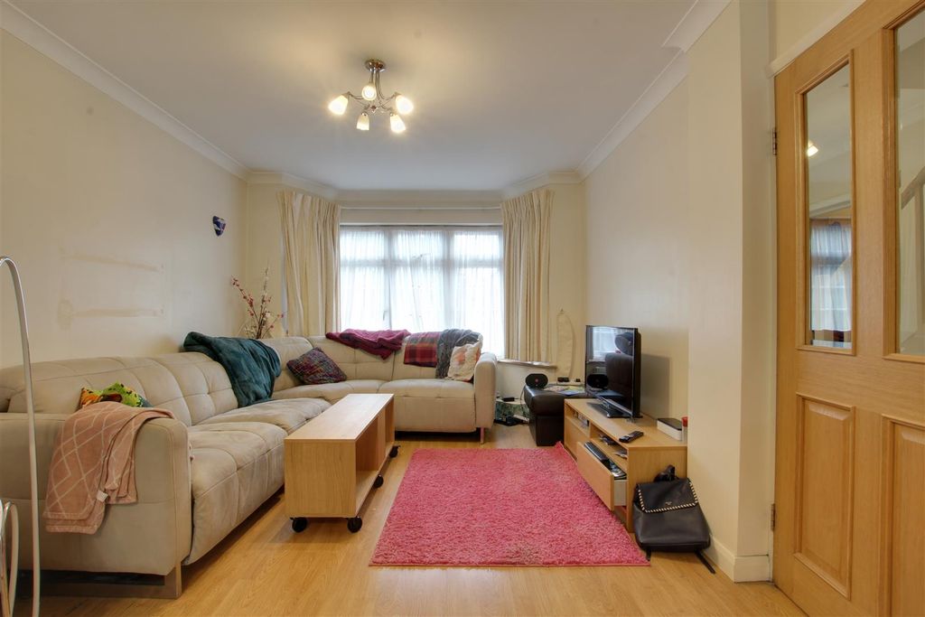 Property photo 2 of 14 Img_2104-Img_2106.Jpg