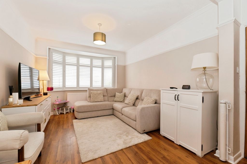Property photo 2 of 12 Pbox-Img.Jpg