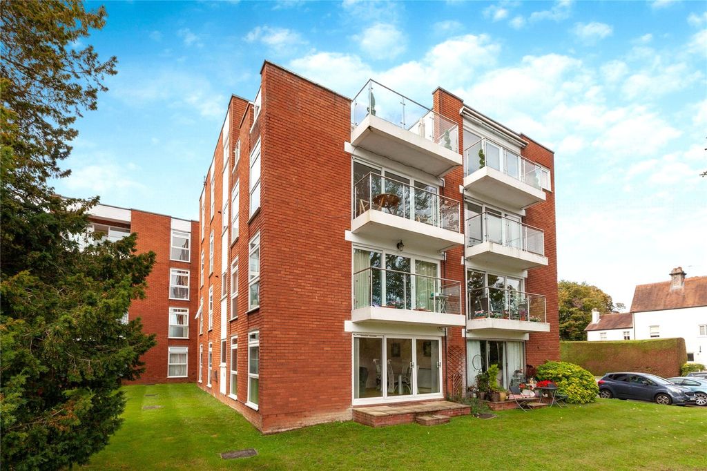 Property photo 1 of 19 Picture No. 01