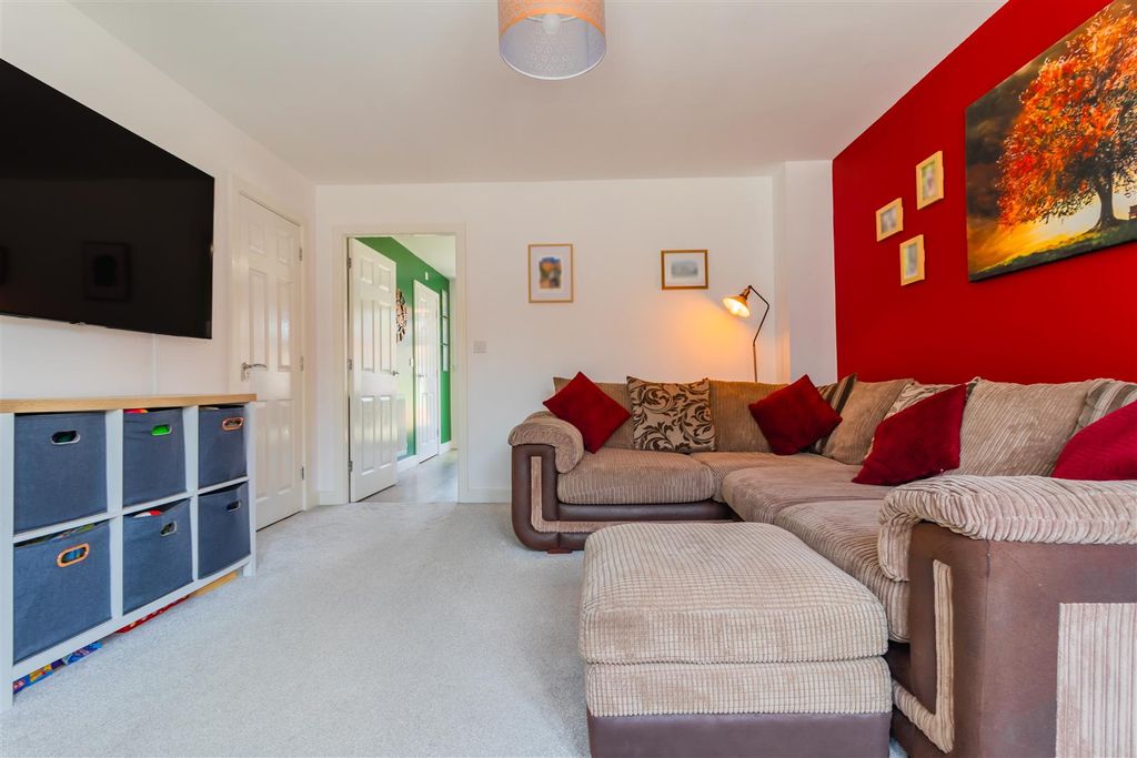 Property photo 3 of 26 Moorhen Grove, 28-73.Jpg