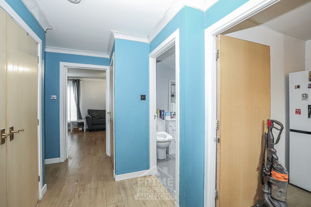 Property photo 3 of 24