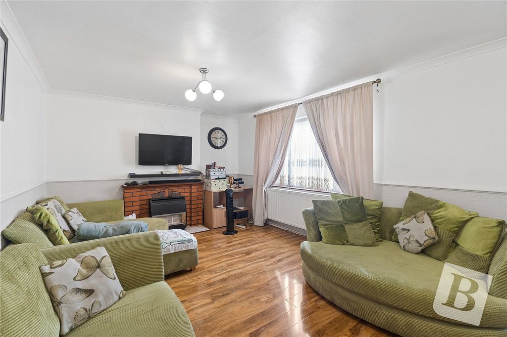 Property photo 2 of 14 Lounge