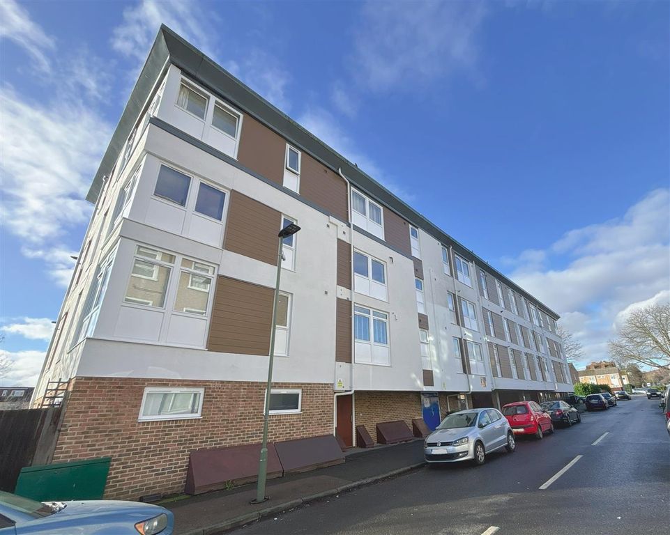 Property photo 1 of 10 Front Elevation