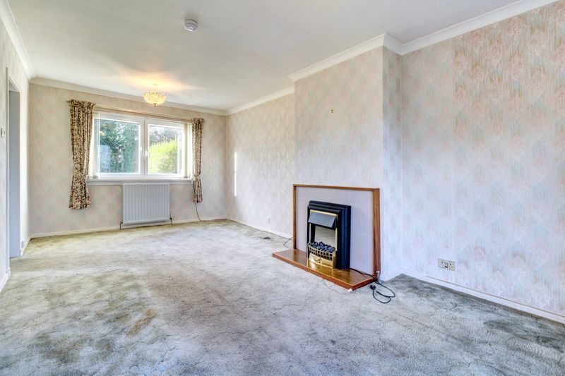 Property photo 2 of 21 Lounge