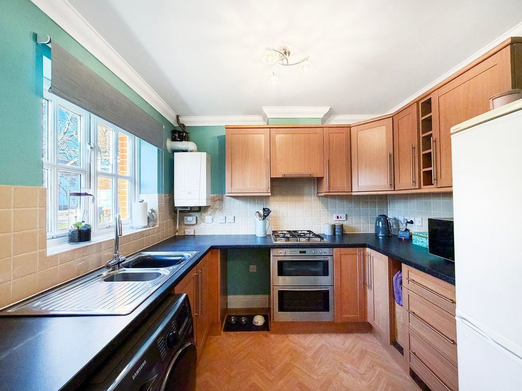 Property photo 3 of 13