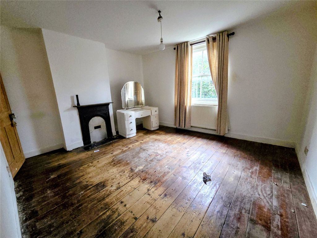 Property photo 3 of 8 Picture No. 08