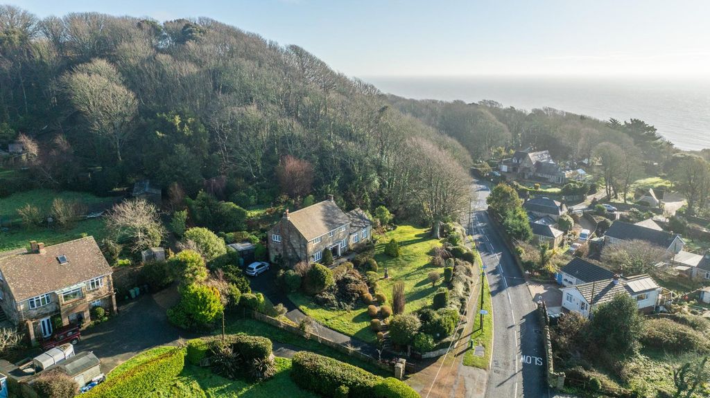 Property photo 2 of 40 Surrounding Areas