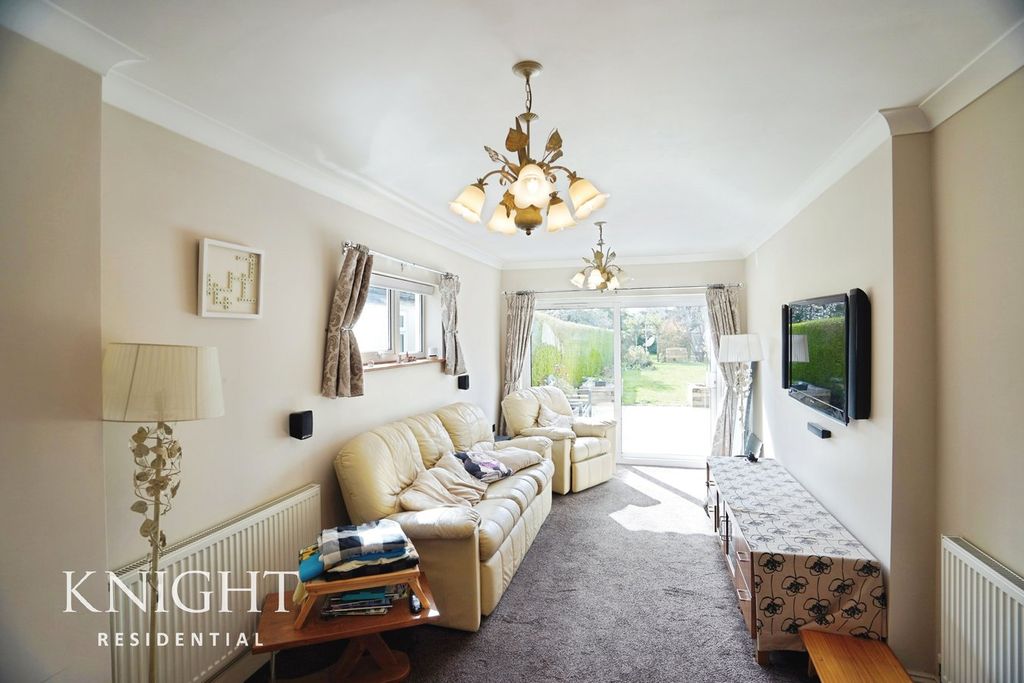 Property photo 2 of 16