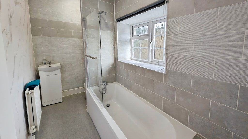 Property photo 3 of 18 Pbox-Img.Jpg