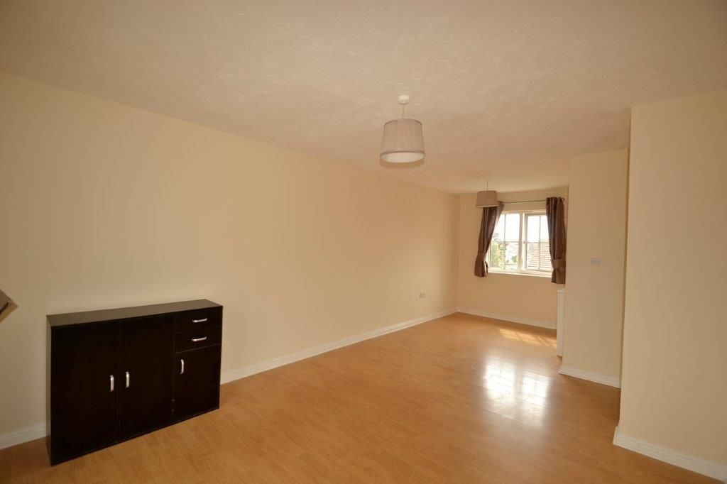 Property photo 3 of 7 Gallery