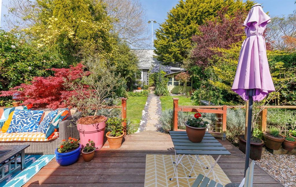 Property photo 3 of 39 Gorgeous Rear Gardens With Decking