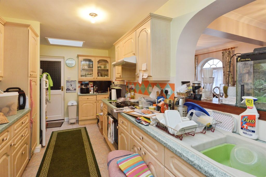 Property photo 3 of 12