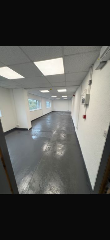 Property photo 3 of 4