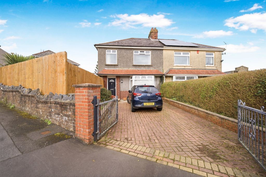 Property photo 1 of 34