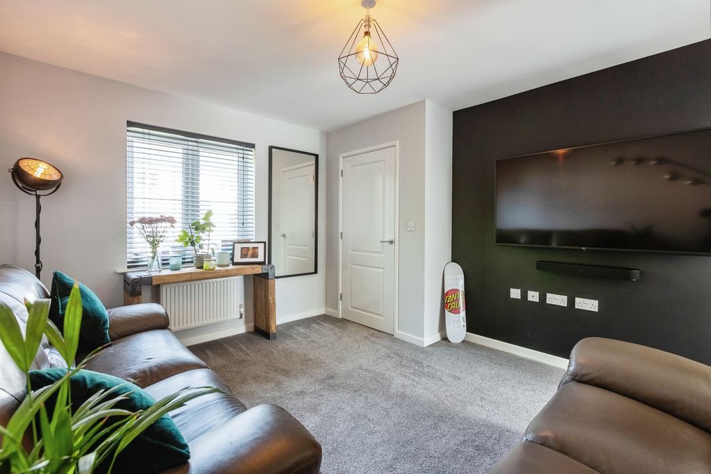 Property photo 3 of 15 Photography