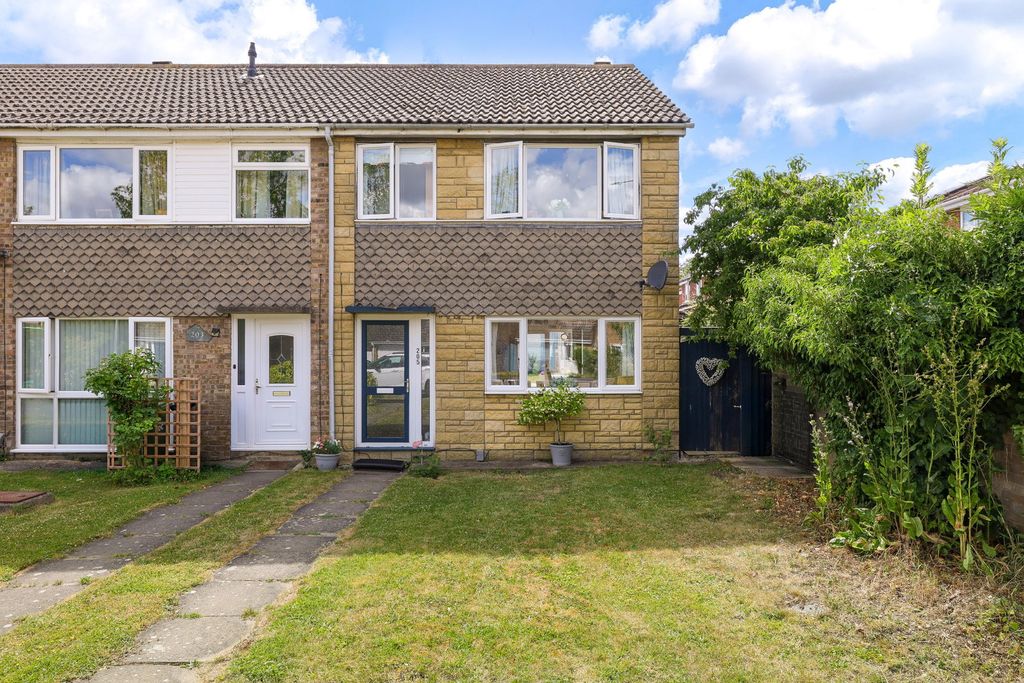 Property photo 1 of 11