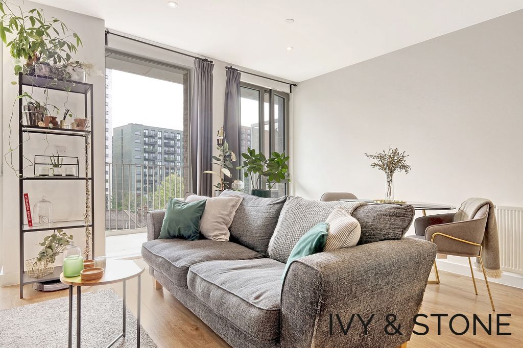 Property photo 1 of 14 4387230