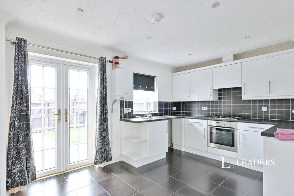 Property photo 2 of 14 Pbox-Img.Jpg
