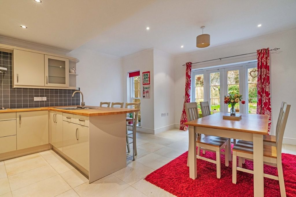 Property photo 2 of 14 Kitchen/Dining Room