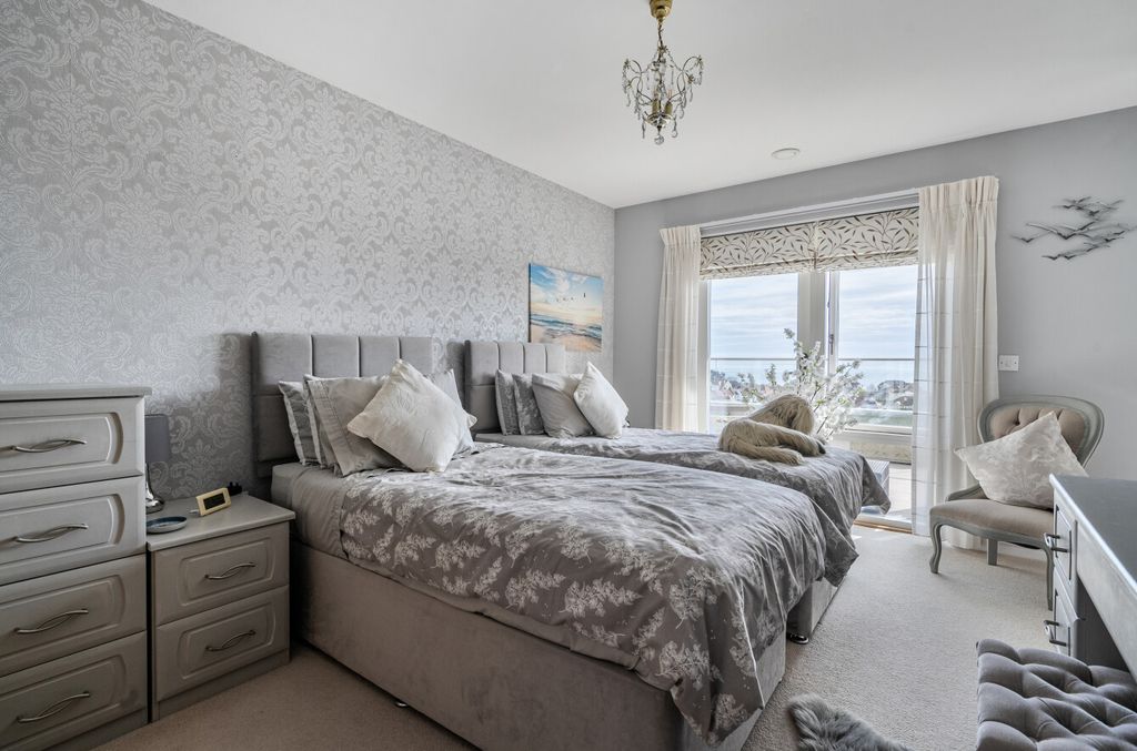 Additional image 8 of 1 bed flat for saleManor Crescent, Paignton, Devon TQ3
