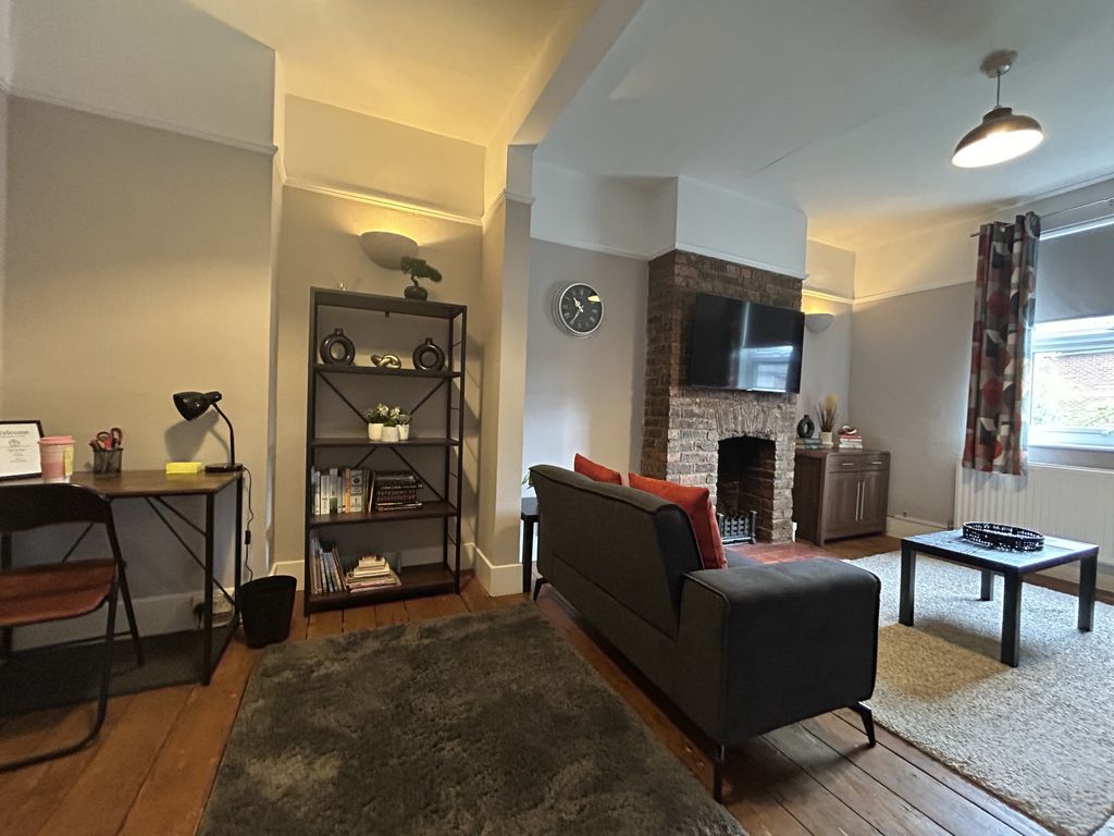 Property photo 3 of 13 Img_7338