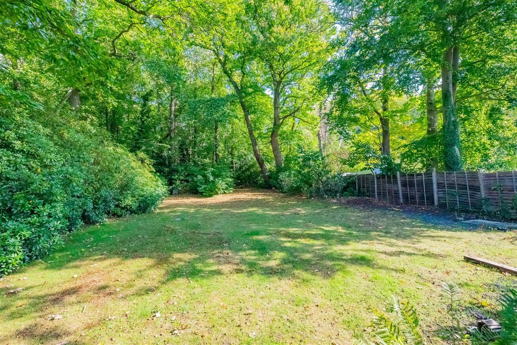 Property photo 2 of 19 Outside