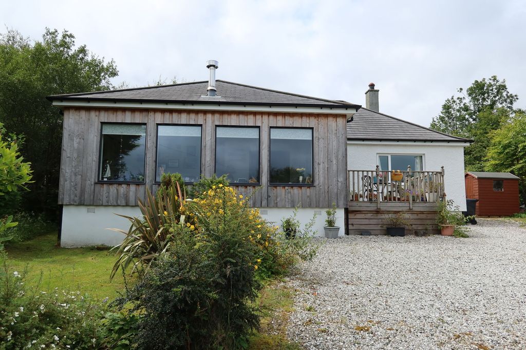 Property photo 2 of 58