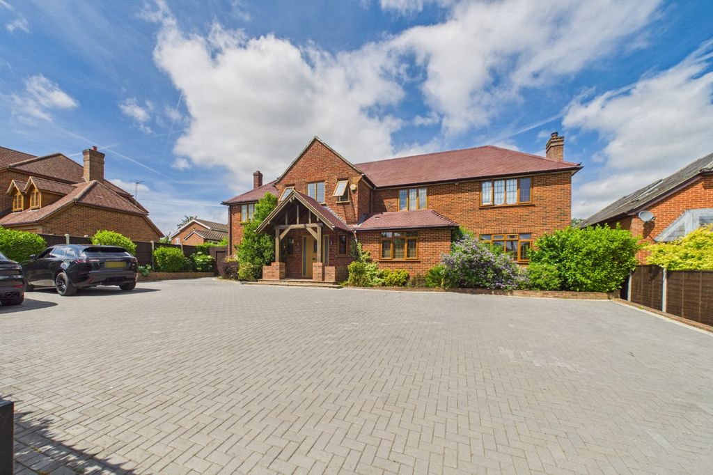 Additional image 19 of 6 bed detached house for saleBeehive Lane, Binfield, Bracknell, Berkshire RG12
