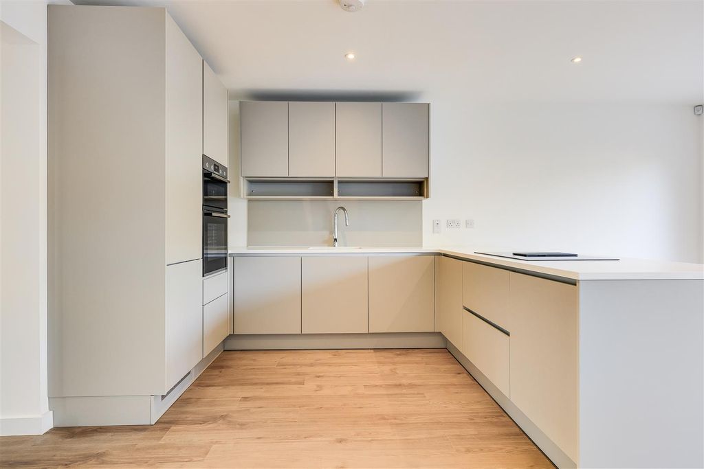 Property photo 3 of 23 Img (3).Jpg