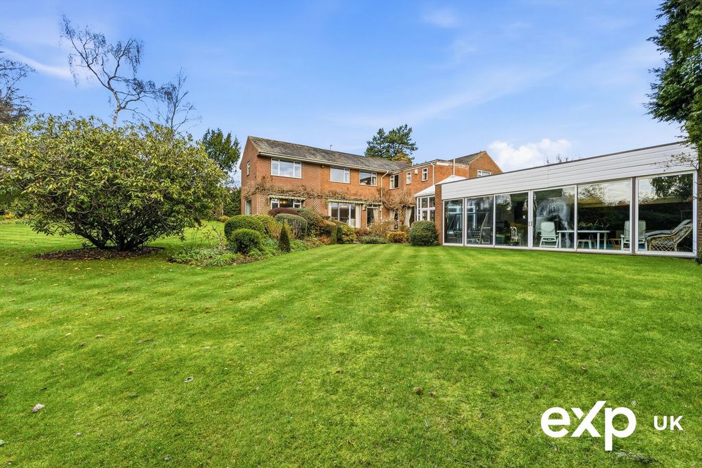 Property photo 3 of 42