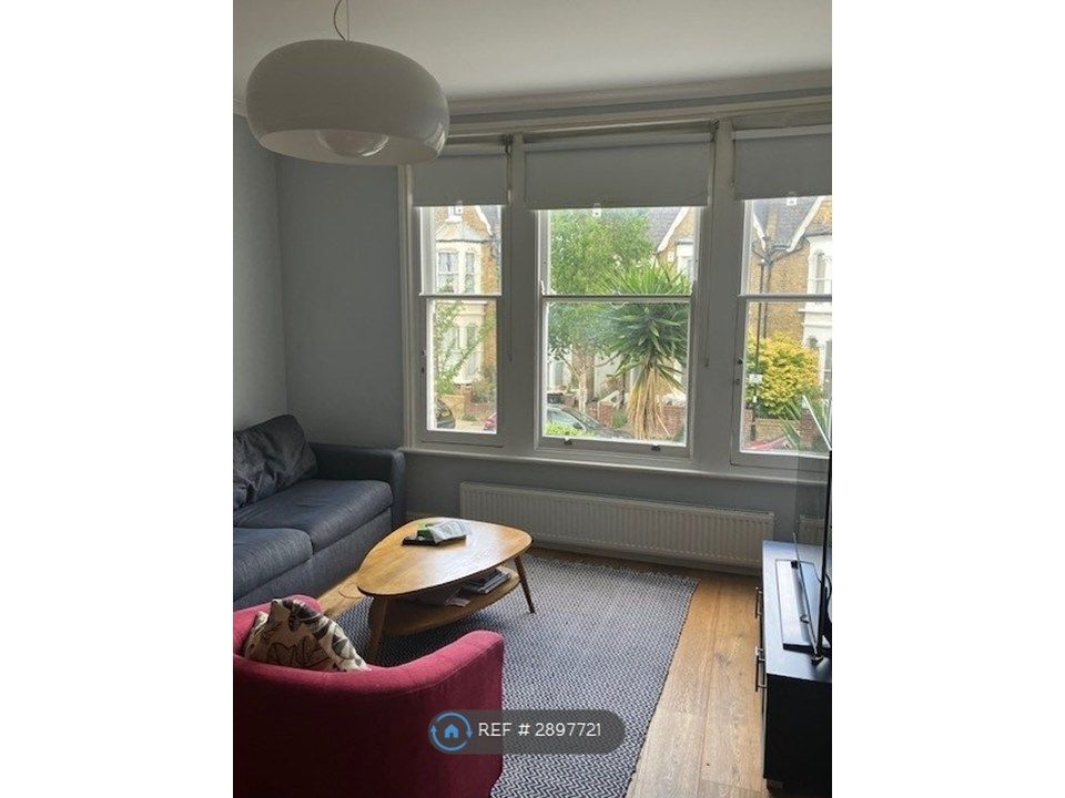 Property photo 1 of 7 Sitting Room