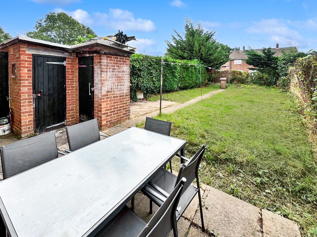 Property photo 2 of 9 4534123