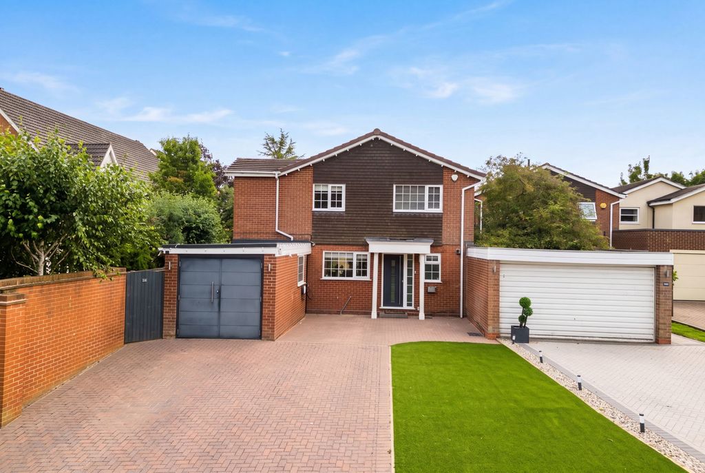 Property photo 1 of 34