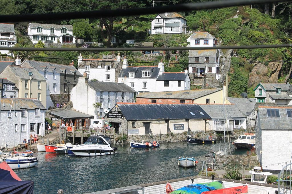 Property photo 3 of 16