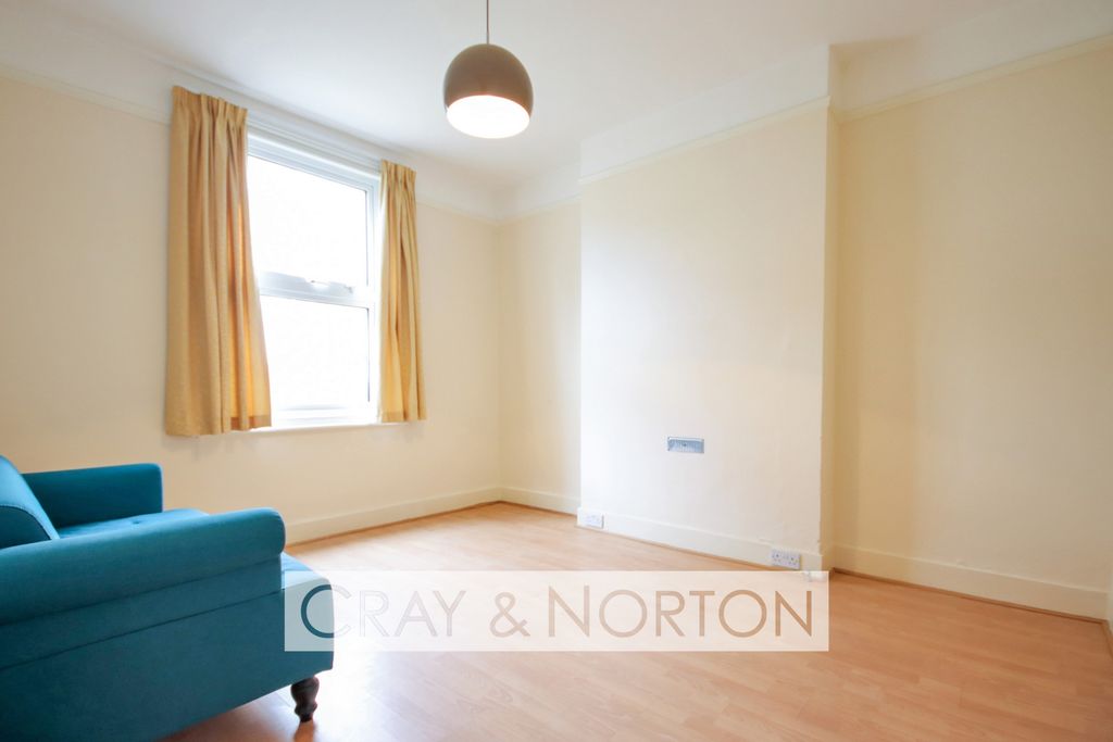 Property photo 3 of 9 Photo 2