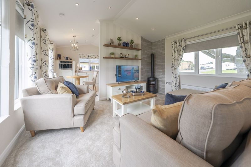 Property photo 3 of 10 Photo 3